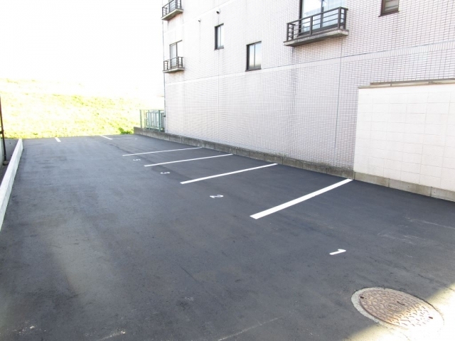 長岡花火大会の予約ができるたなはし不動産 大島本町駐車場の外観